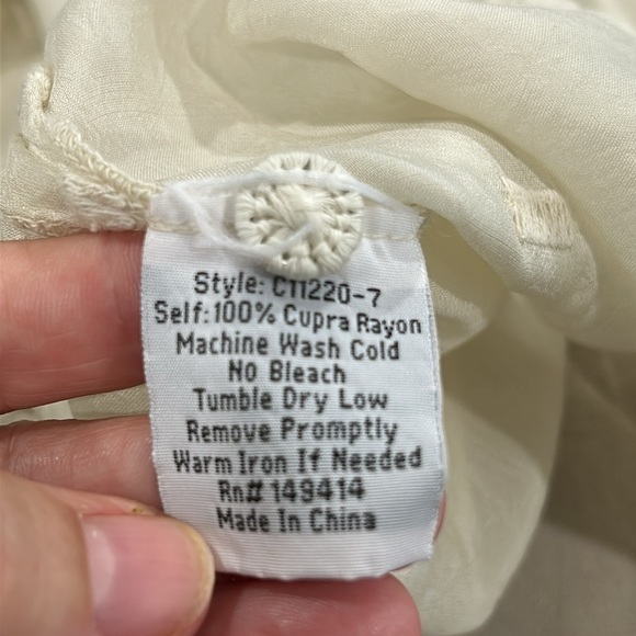 Johnny Was Embroidered Ruffle V Neck Long Sleeve Boho Peasant Blouse - XS - Picture 10 of 10